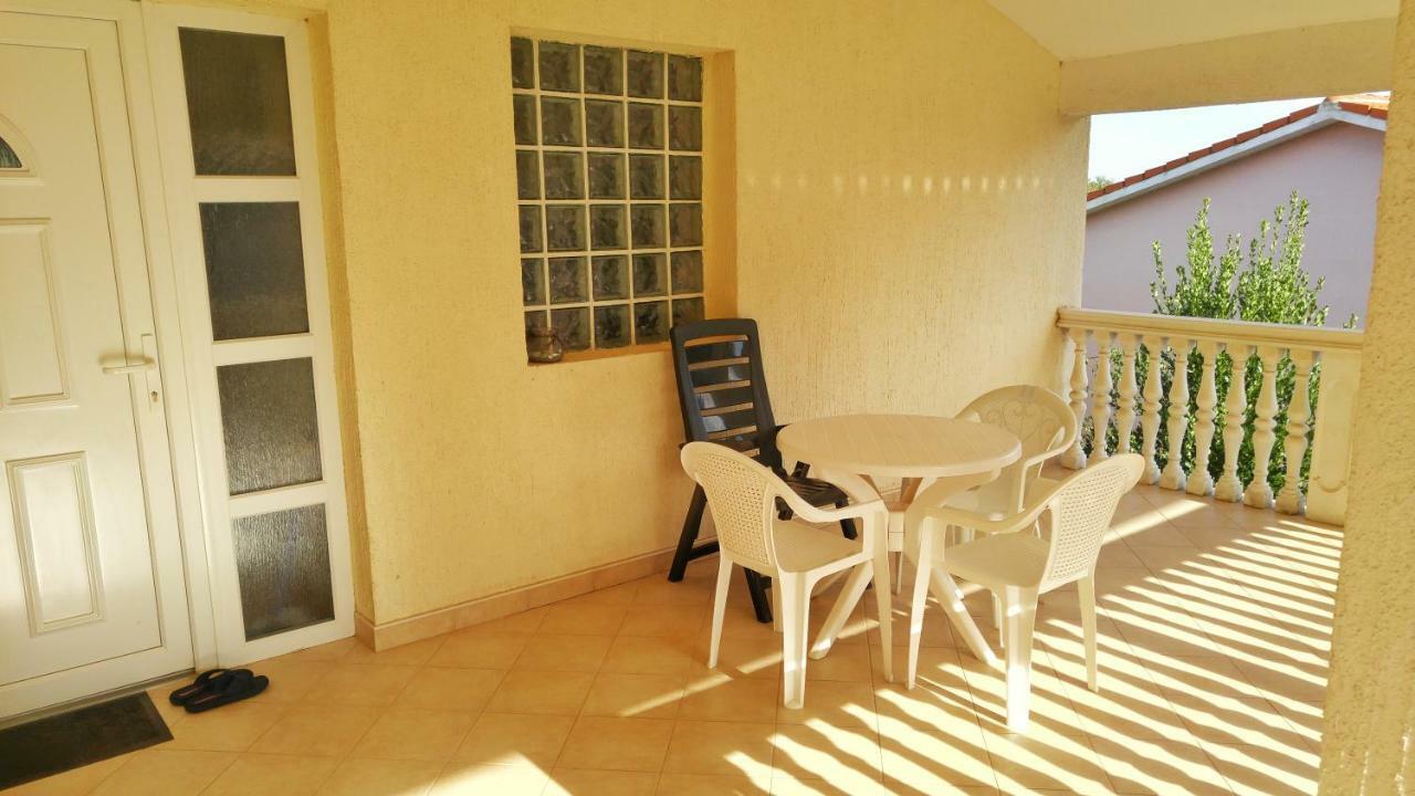 Apartment Cota Vinkuran Buitenkant foto